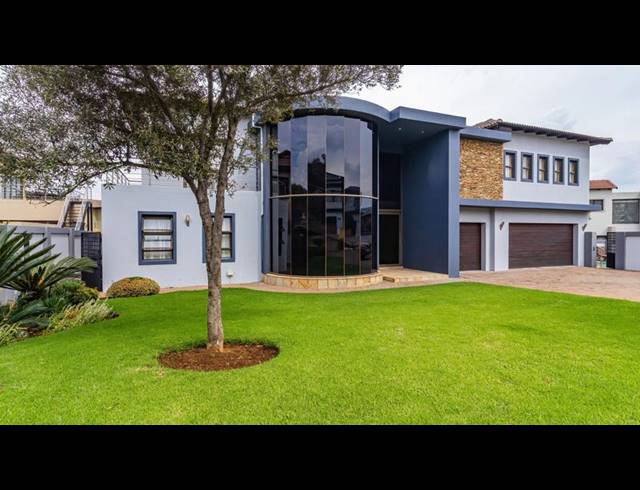 5 BEDROOM HOUSE FOR SALE IN ASPEN HILLS NATURE ESTATE